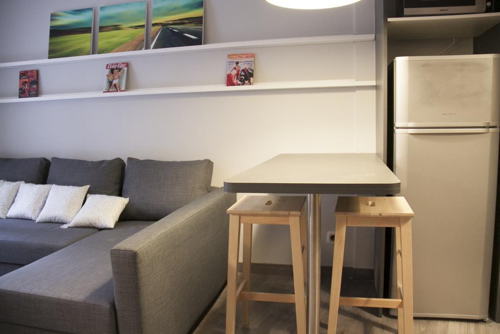 Idyllic Apartment With Terrace Барселона Екстериор снимка